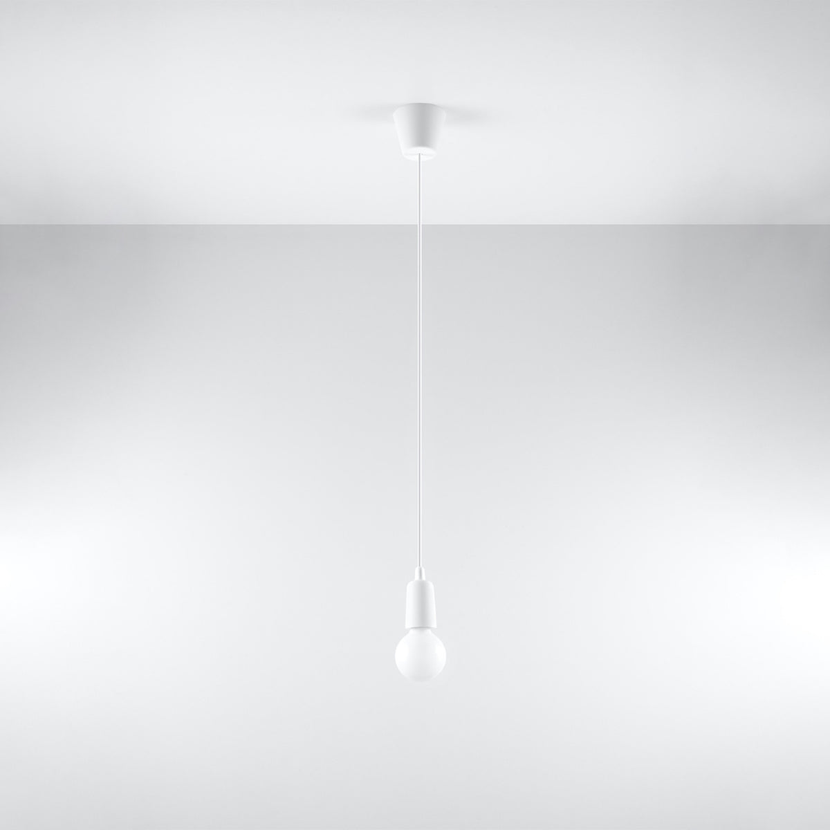 Vue d'ensemble de la suspension blanche, lumière éteinte, câble tendu sous un plafond.