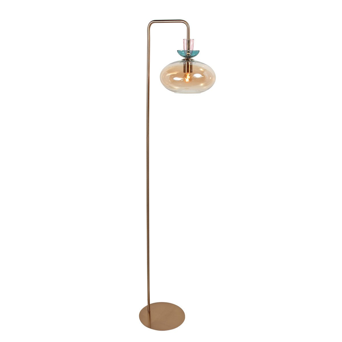 Lampadaire bronze à tige fine et abat-jour ovale en verre ambré transparent.