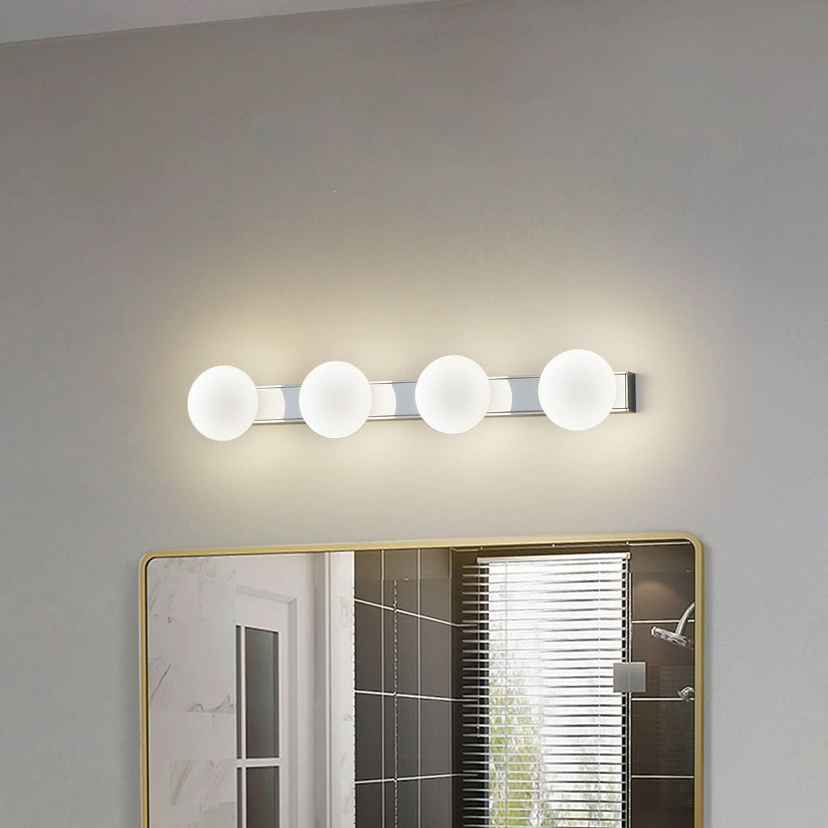 Applique murale LED en verre, chromé et blanc, hauteur 10 cm, IP44