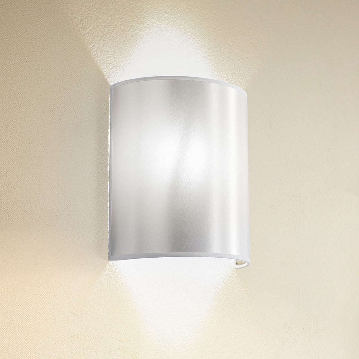 Applique murale Satin en tissu, blanc et doré, hauteur 24 cm