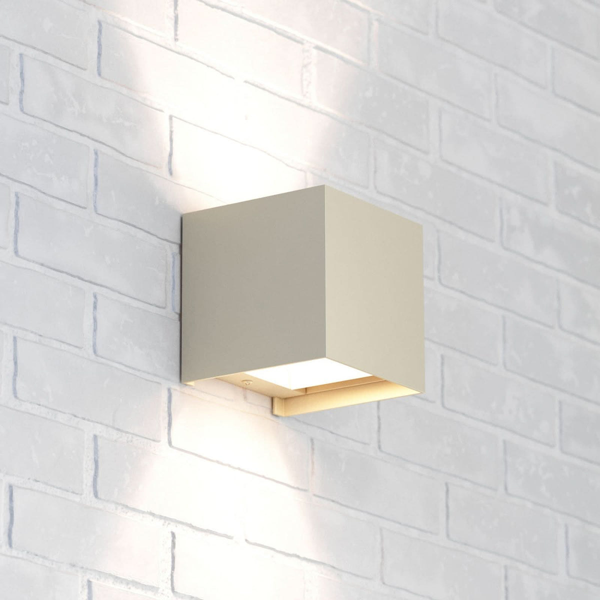 Applique murale Zuza 2 en aluminium, crème satiné, hauteur 10 cm