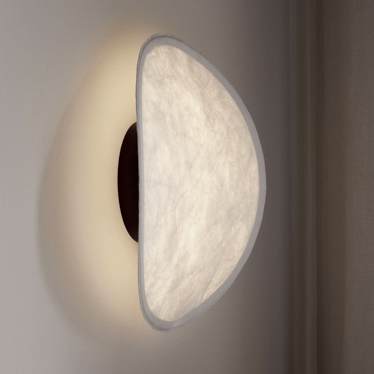 Applique murale LED Tense en aluminium, blanc et noir, Ø 35 cm
