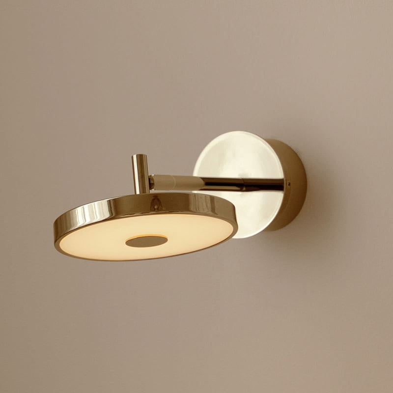 Applique murale LED Asteria Short HW en aluminium, laiton poli, Ø 15 cm