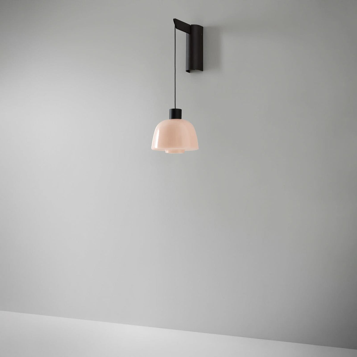 Applique murale LED Drep A/01 en verre, rosé et noir, hauteur 39,8 cm