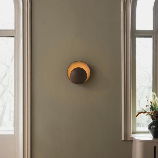 Applique murale Orbit en métal, marron, Ø 30 cm