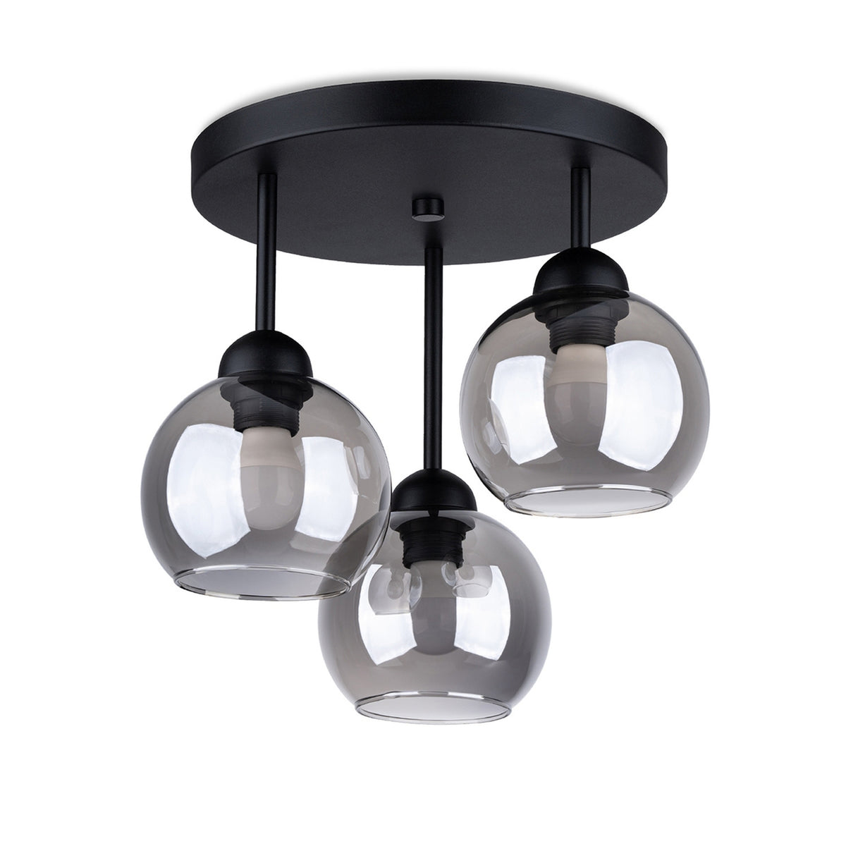 Lustre noir à trois globes en verre fumé sur fond blanc, vue de face.