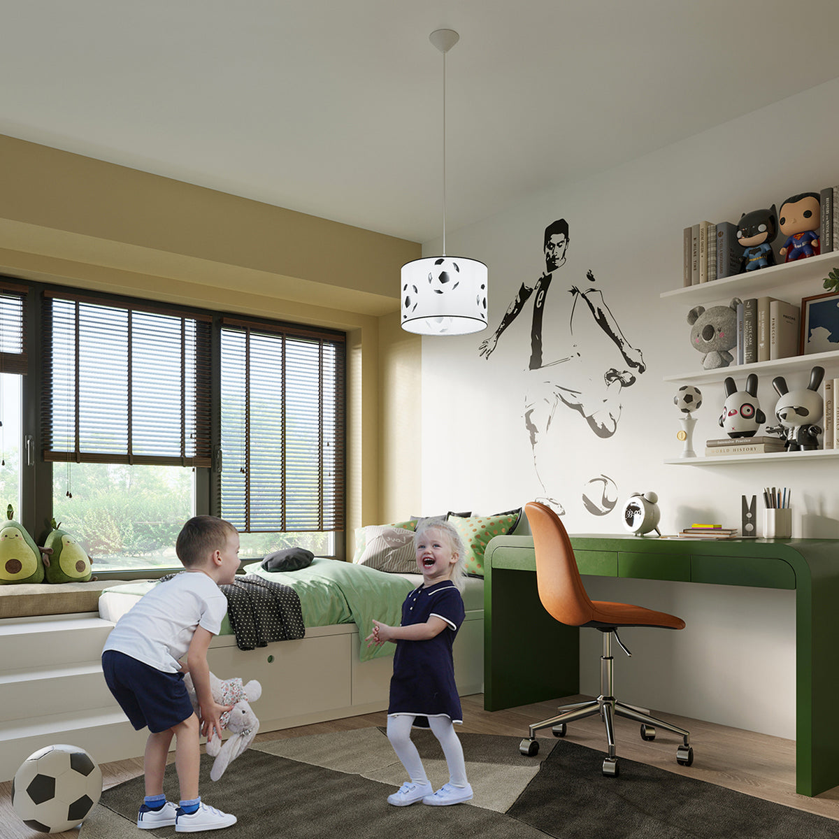 Mise en ambiance dans une chambre d'enfant, le luminaire suspendu au-dessus du bureau.