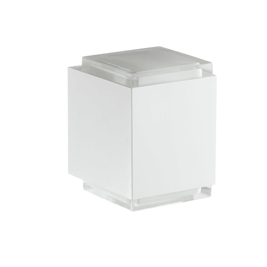 Produit isolé sur fond blanc, montrant le cube blanc et ses plaques de verre transparent.