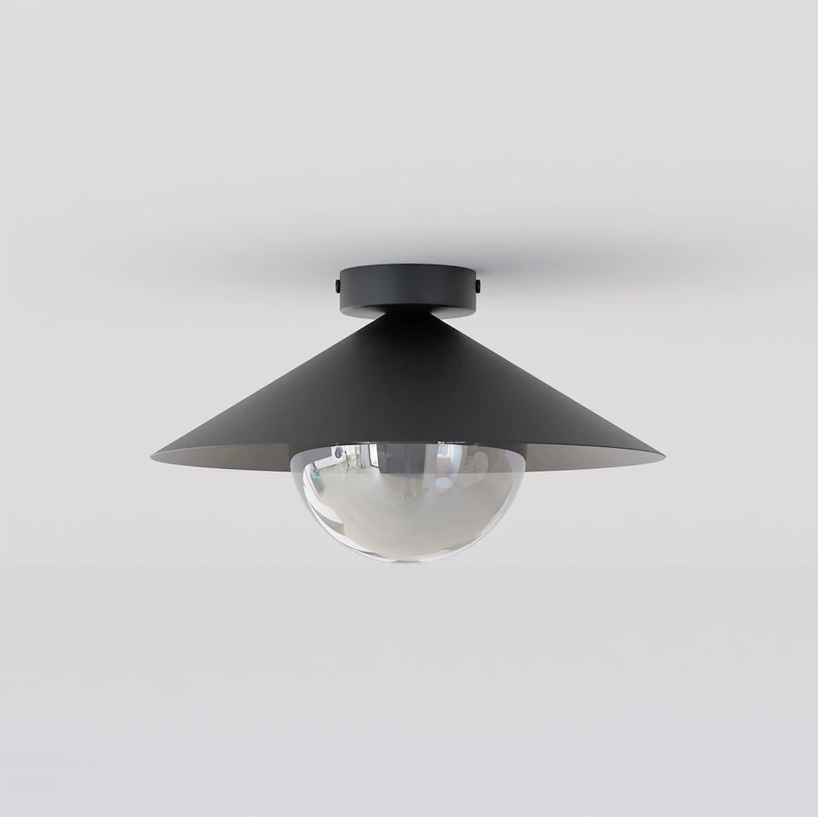 Plafonnier noir mat vu de face, abat-jour conique et globe de verre