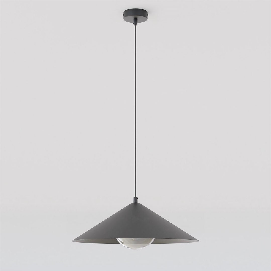 Suspension noire à abat-jour conique et verre graphite, vue de face sur fond clair