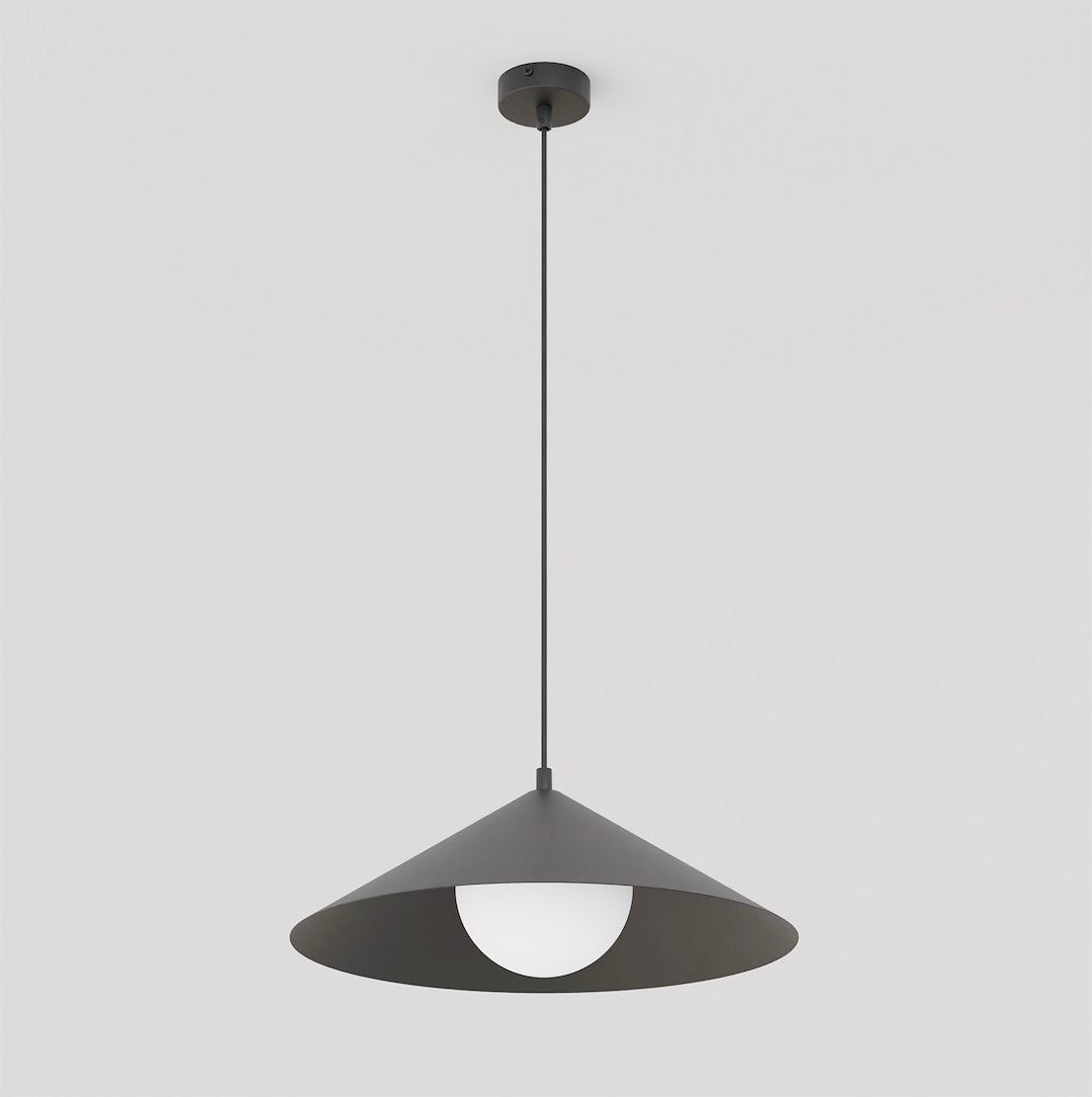 Produit isolé sur fond gris clair, cône noir et coupole de verre opalin