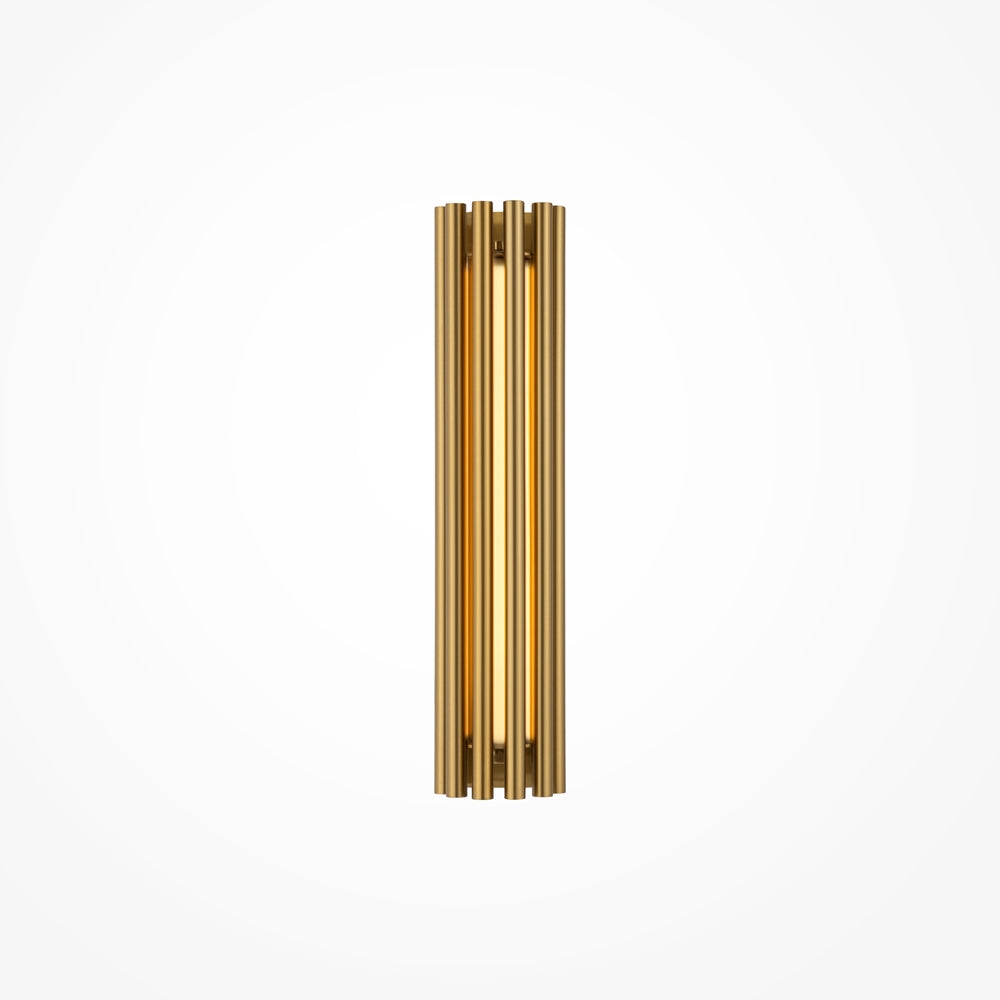 Luminaire doré vertical présenté de face sur fond blanc uni