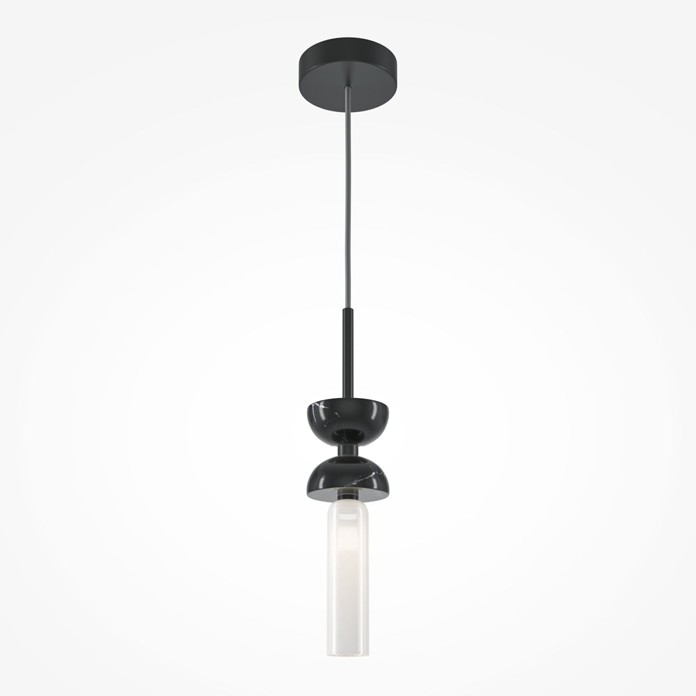 Suspension noire vue de face sur fond blanc, diffuseur cylindrique opalin.
