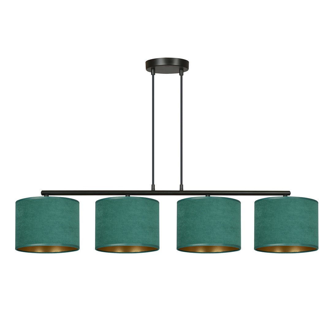 Suspension quatre abat-jours cylindriques verts sur barre noire, vue de face sur fond blanc