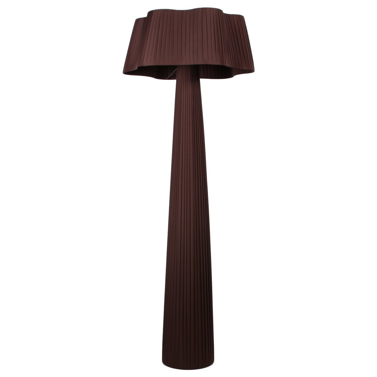 Lampadaire marron de face sur fond blanc, abat-jour plissé et pied fuselé.
