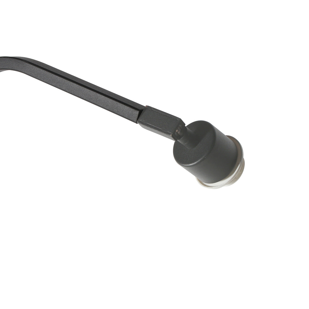 Gros plan sur la douille et le bras carré noir coudé du lampadaire