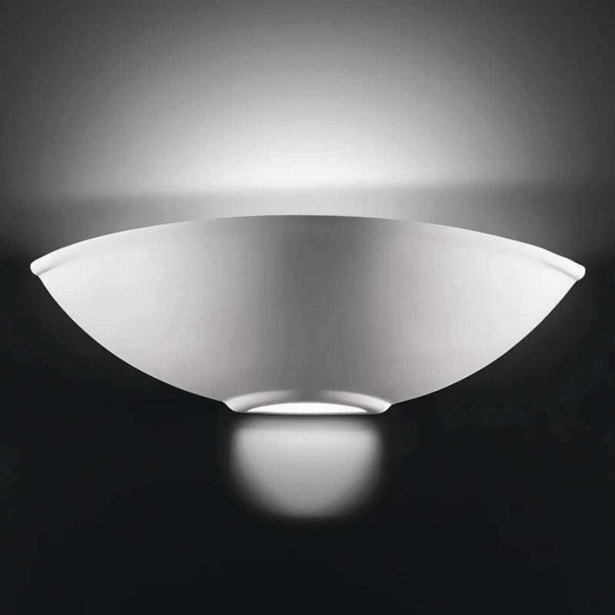 Applique céramique blanche allumée, halo lumineux vers le haut et le bas