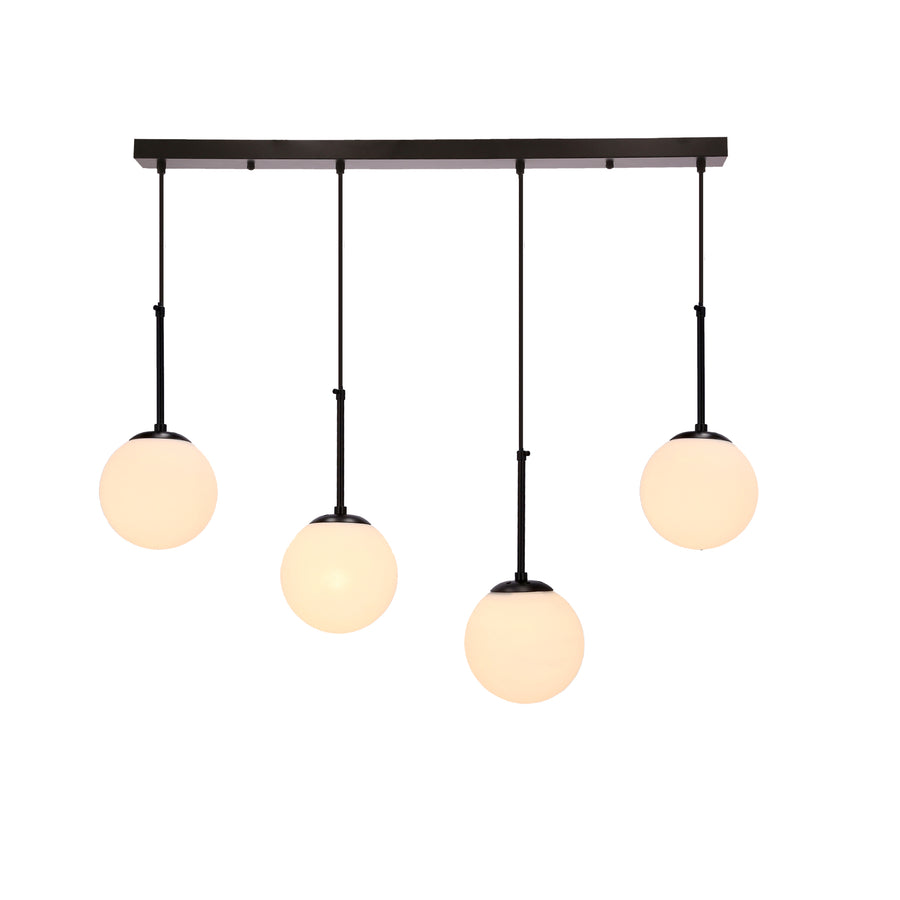 Suspension allumée diffusant une lumière chaude à travers les globes de verre