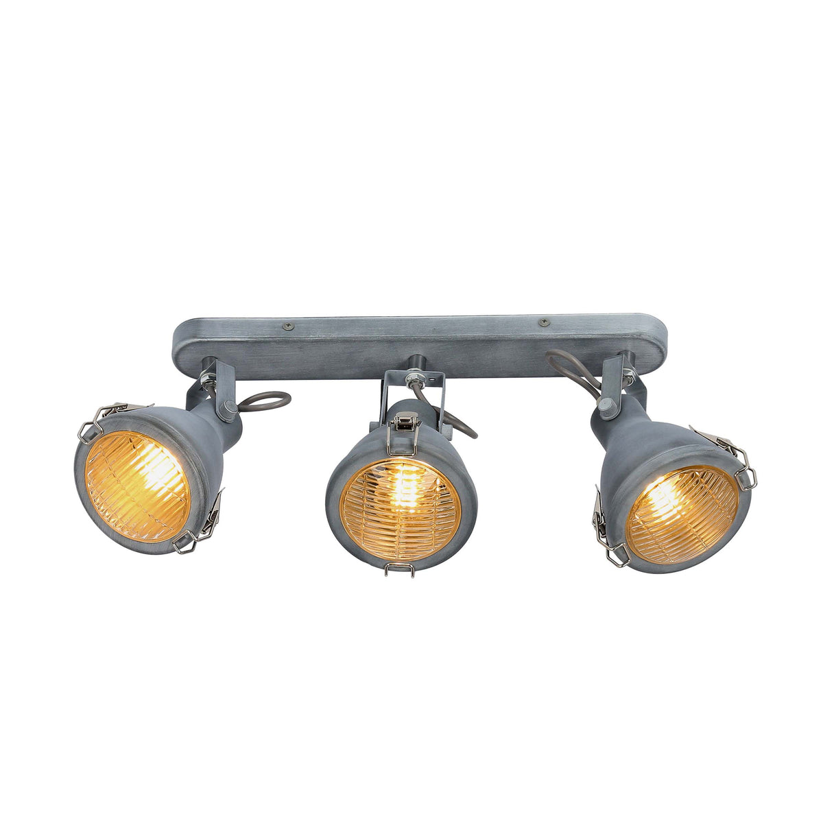 Même plafonnier allumé, diffusant une lumière chaude à travers les grilles