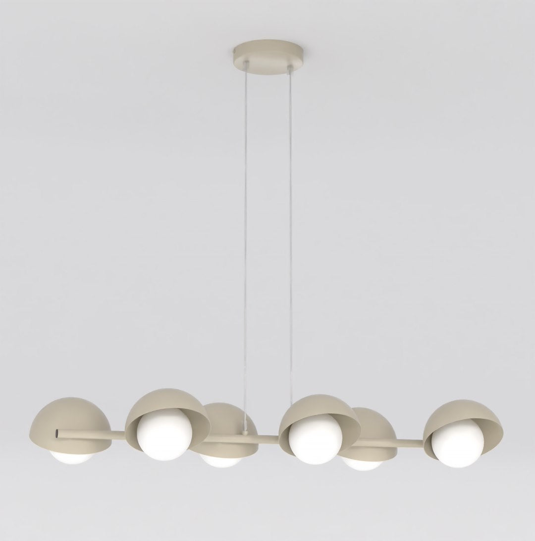 Suspension six lumières vue de face, barre horizontale beige et globes blancs
