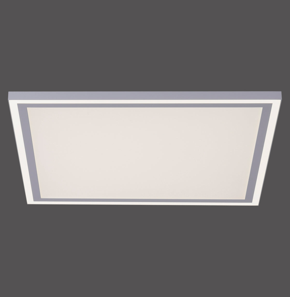 Vue de dessous du plafonnier rectangulaire blanc, cadre gris et diffuseur opale lumineux