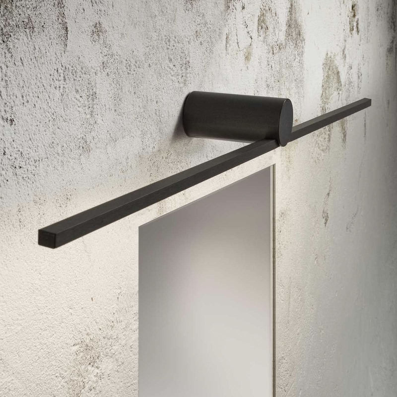 Applique murale LED Slight AP 102 en métal, noir, hauteur 6 cm