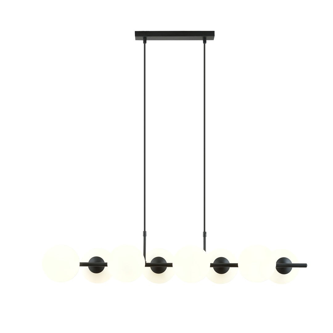 Vue de face sur fond blanc d'un luminaire suspendu à huit globes opale allumés