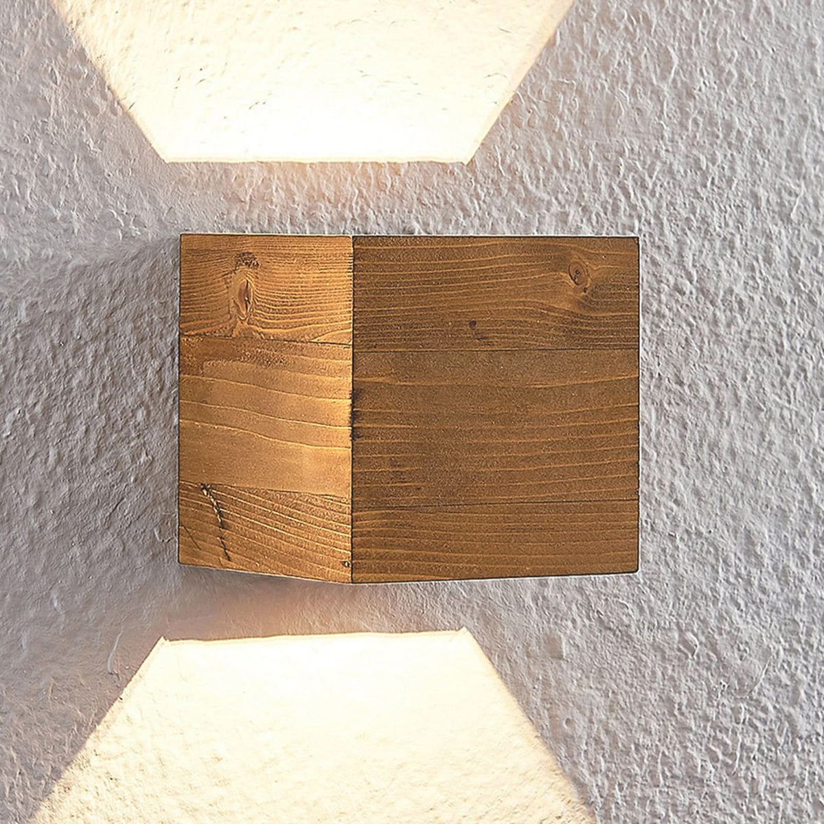 Applique murale LED Benicio en bois, nickel, hauteur 11 cm