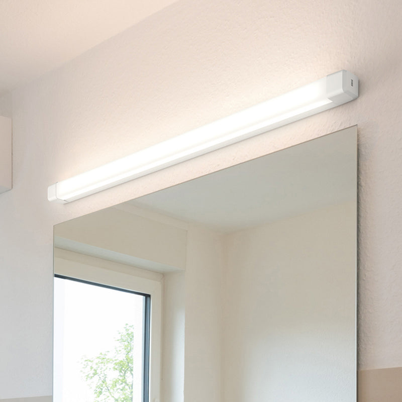 Applique murale LED Baleva IP44, blanc, hauteur 6 cm, IP44, 19 W