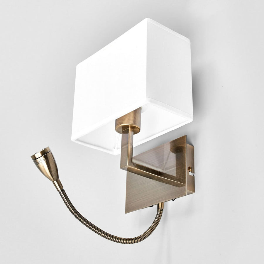 Applique murale Dario en tissu, laiton ancien et blanc, hauteur 25 cm