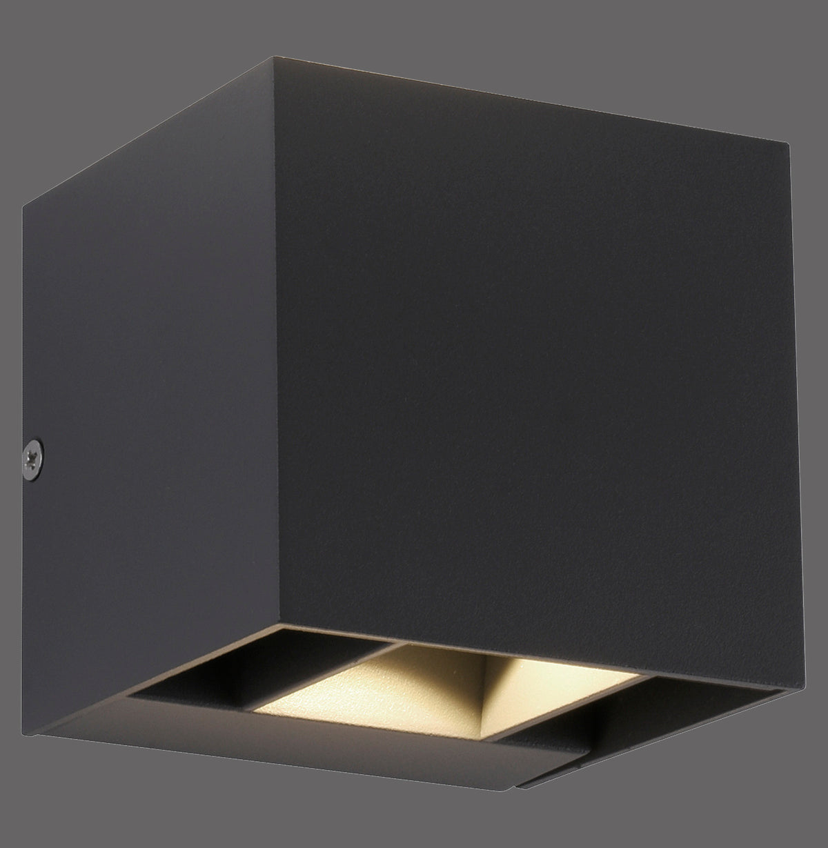 Vue de trois quarts du boîtier cubique anthracite, diffuseur doré orienté vers le bas