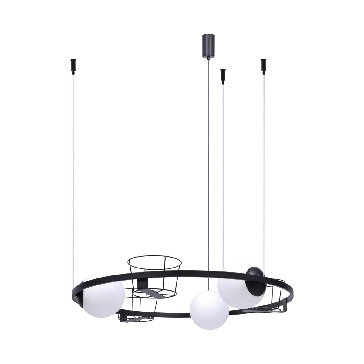 Vue de face du luminaire suspendu, cercle noir et trois globes opalins