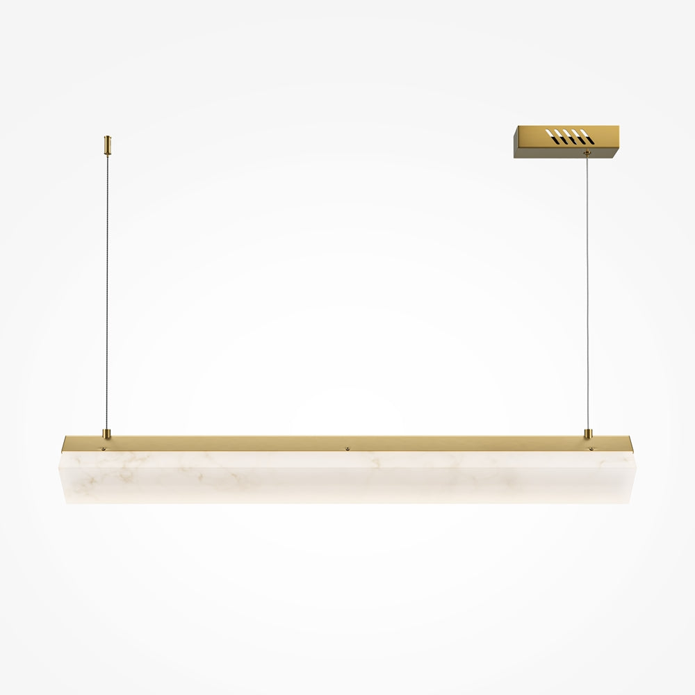 Suspension luminaire doré avec long diffuseur en pierre blanche et deux câbles fins.