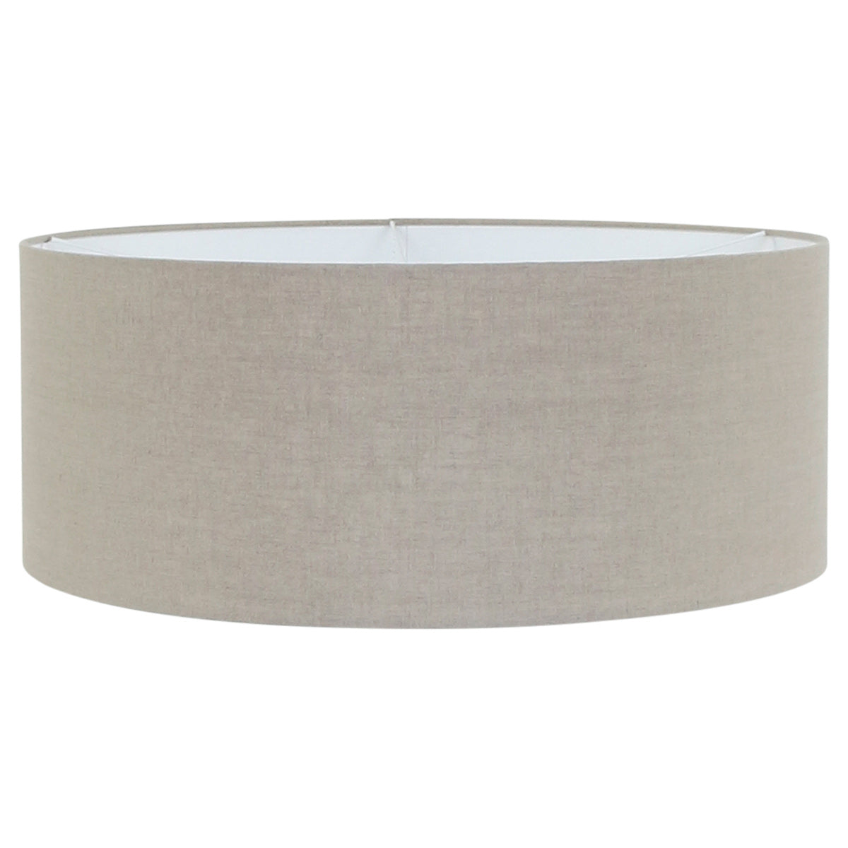 Détail de l'abat-jour cylindrique en lin beige avec intérieur blanc.