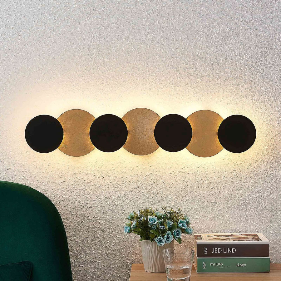 Applique murale LED Grazyna en métal, noir et doré, hauteur 5 cm