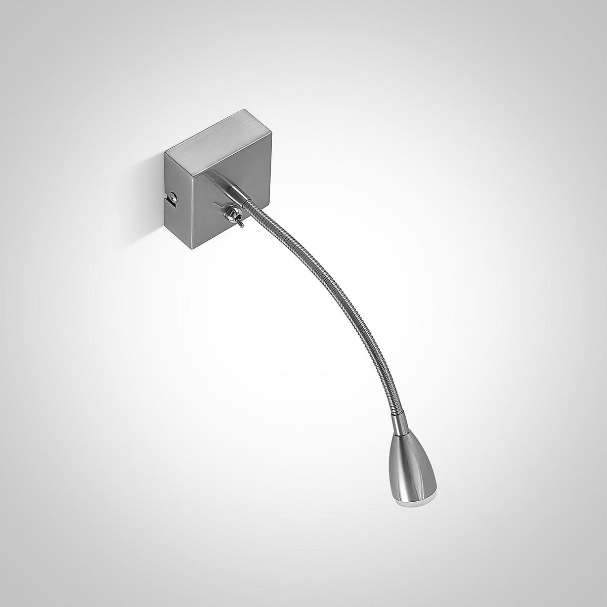 Applique murale LED Jolka en métal, nickel satiné, hauteur 7 cm