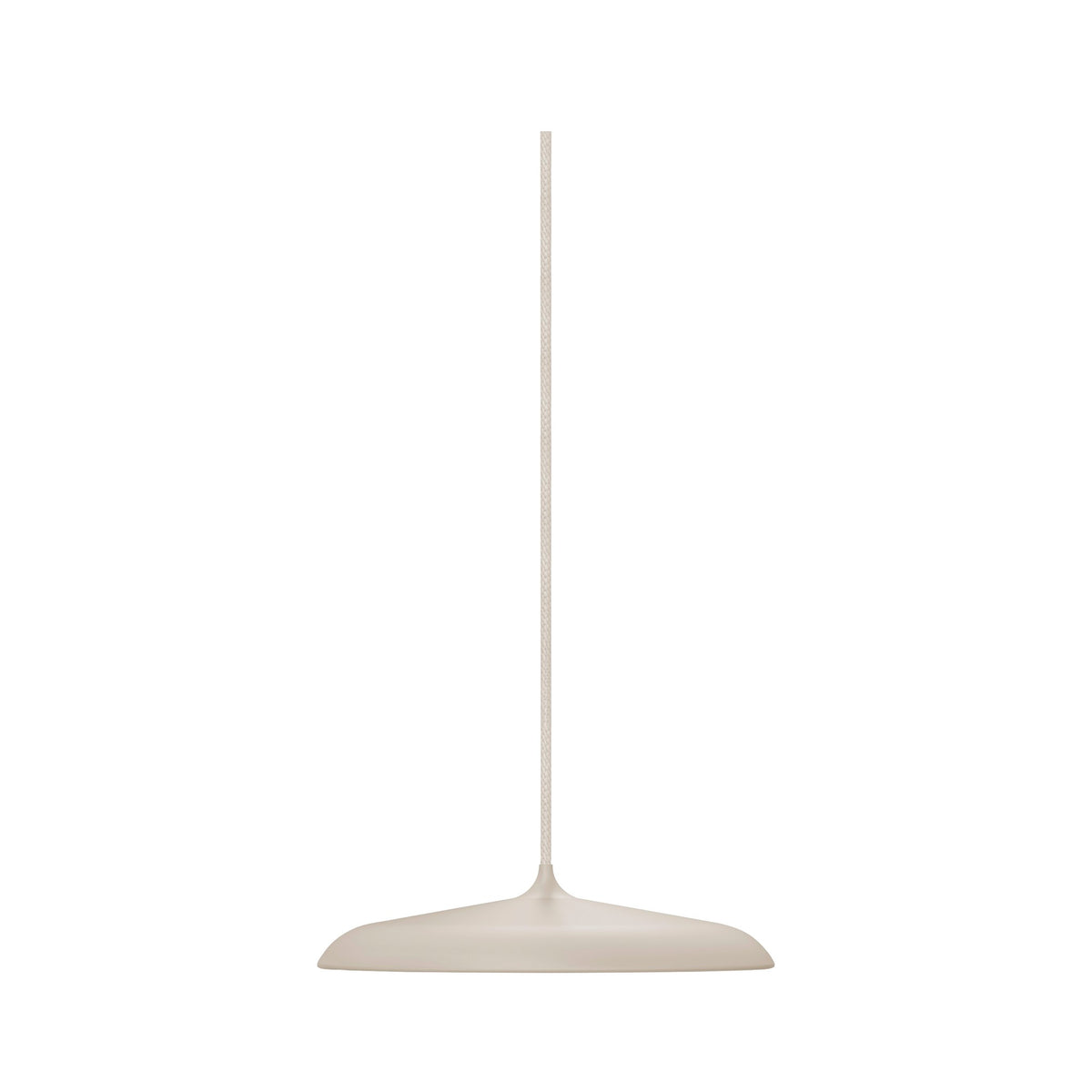 Suspension beige vue de profil avec long cordon tressé et abat-jour plat