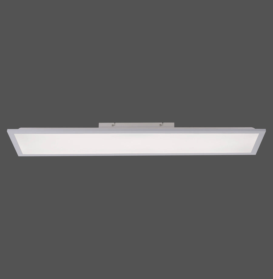 Vue de face du plafonnier rectangulaire blanc illuminé sur fond gris anthracite
