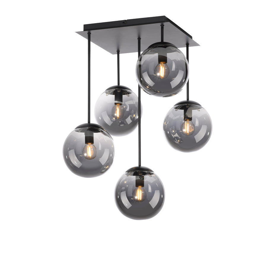 Luminaire présenté de trois quarts, cinq globes fumés à hauteurs différentes