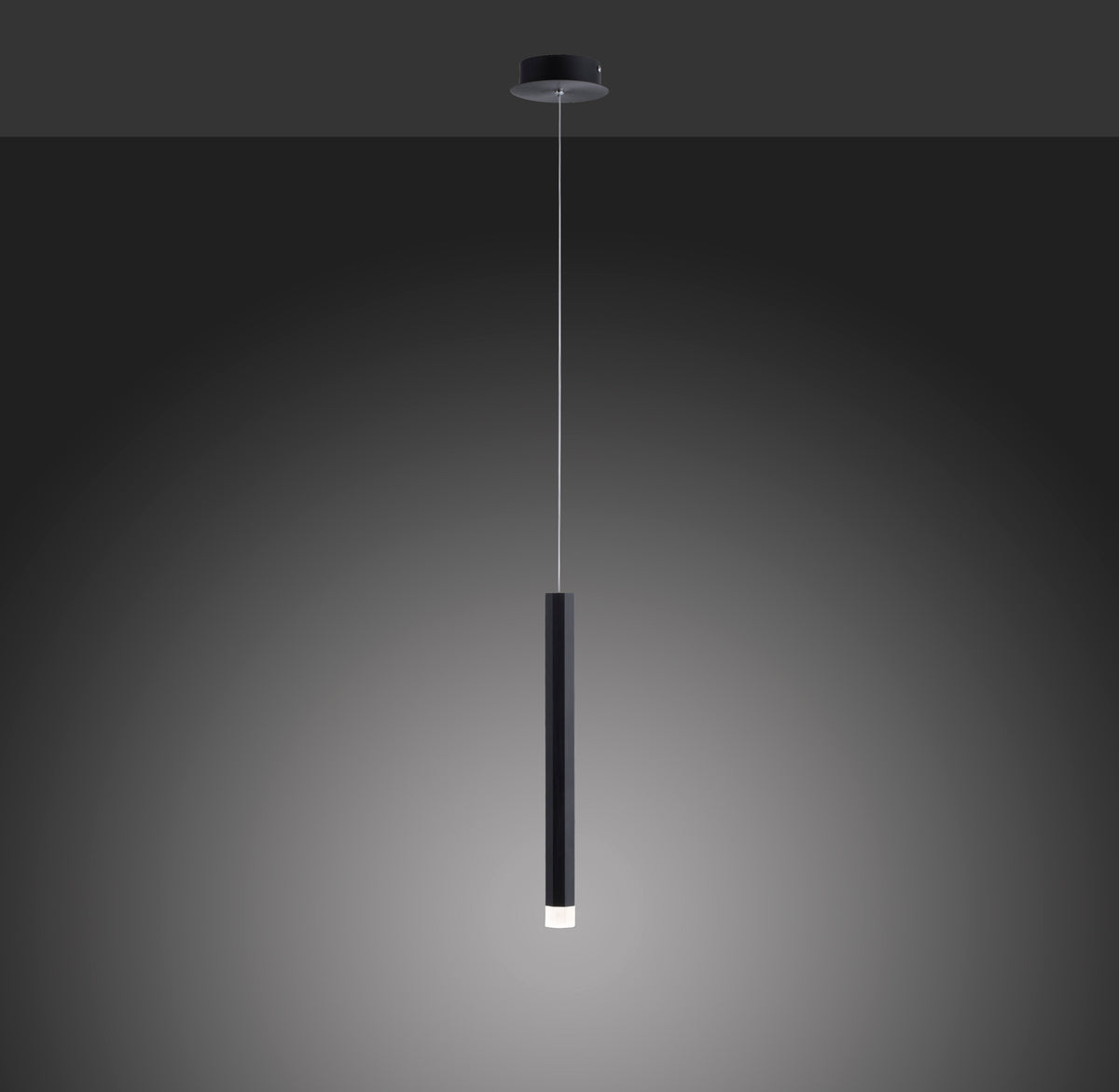 Rendu du luminaire dans l'obscurité, halo de lumière chaude diffusé vers le bas