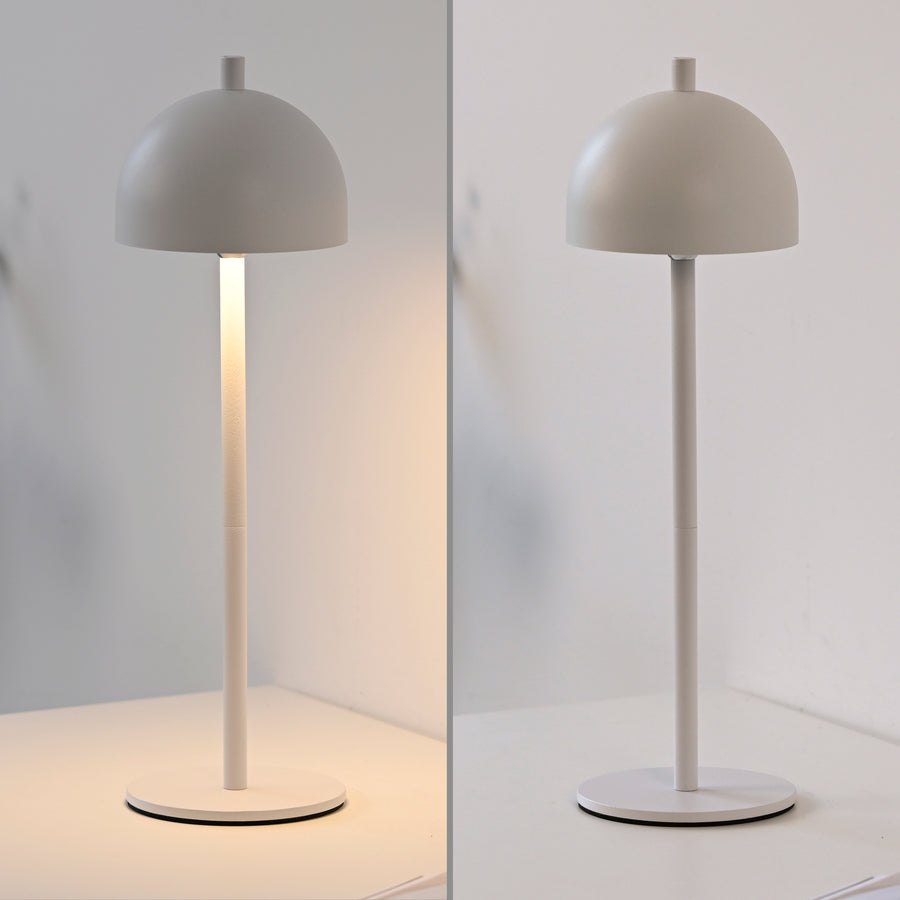 Comparaison côte à côte de la lampe allumée et de la lampe éteinte