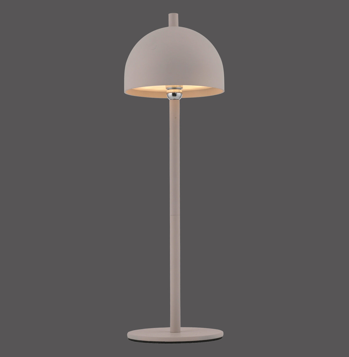 Lampe à poser beige de face sur fond gris neutre
