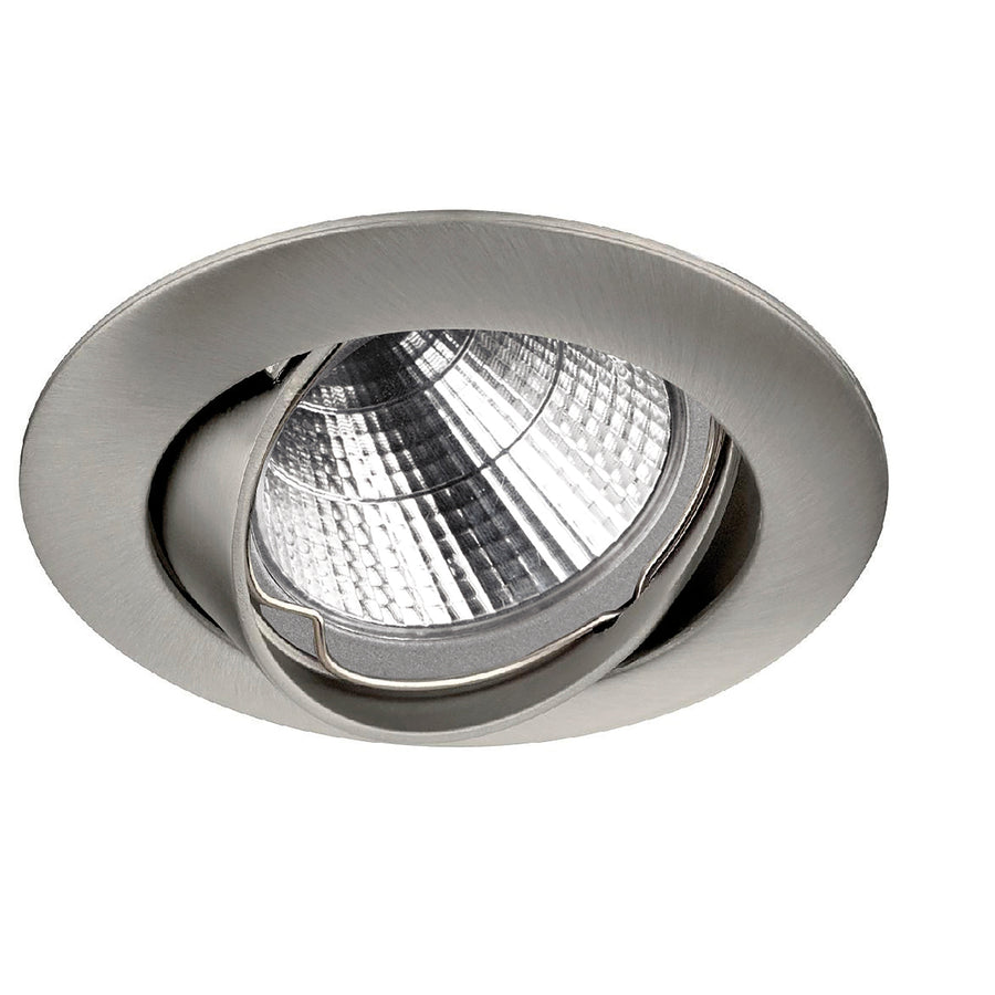 Finition nickel brossé du spot encastrable orientable, réflecteur et collerette ronde.