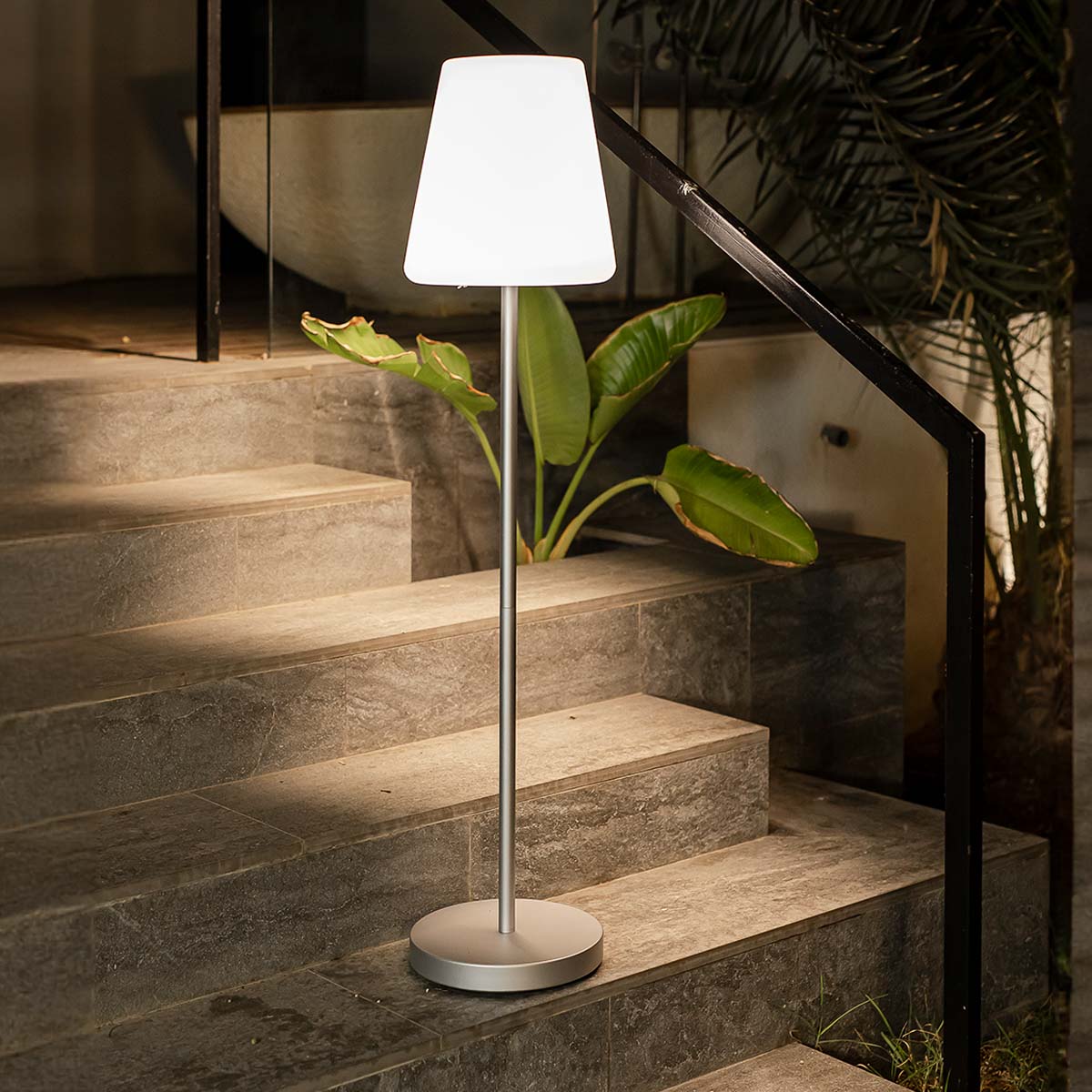 Lampadaire solaire Lola Slim