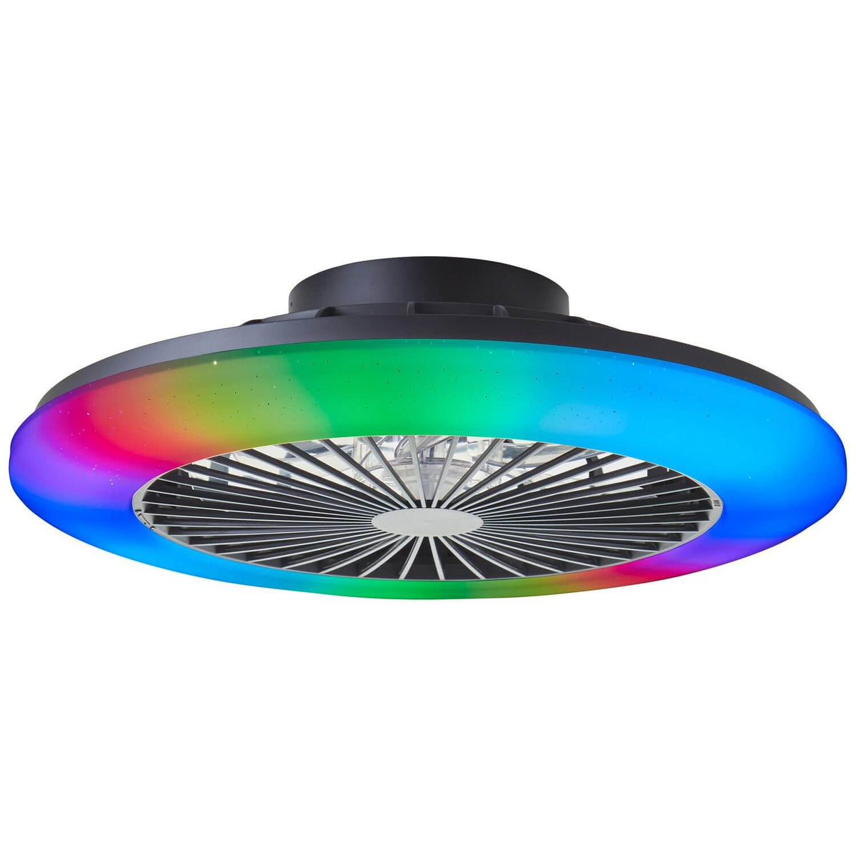 Ventilateur de plafond noir allumé, anneau LED multicolore et grille centrale vue de trois quarts