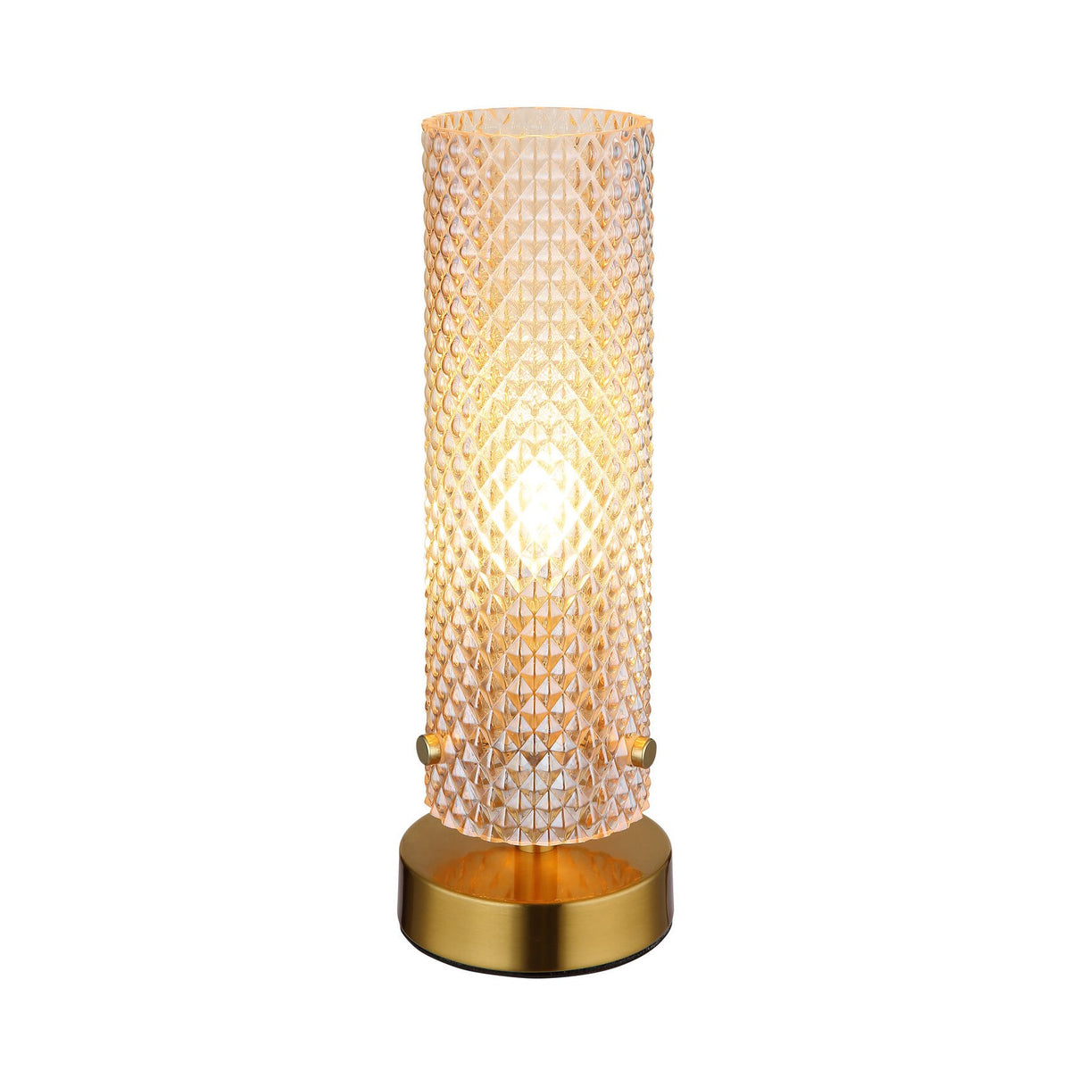 Lampe à poser dorée allumée, vue de face sur fond blanc