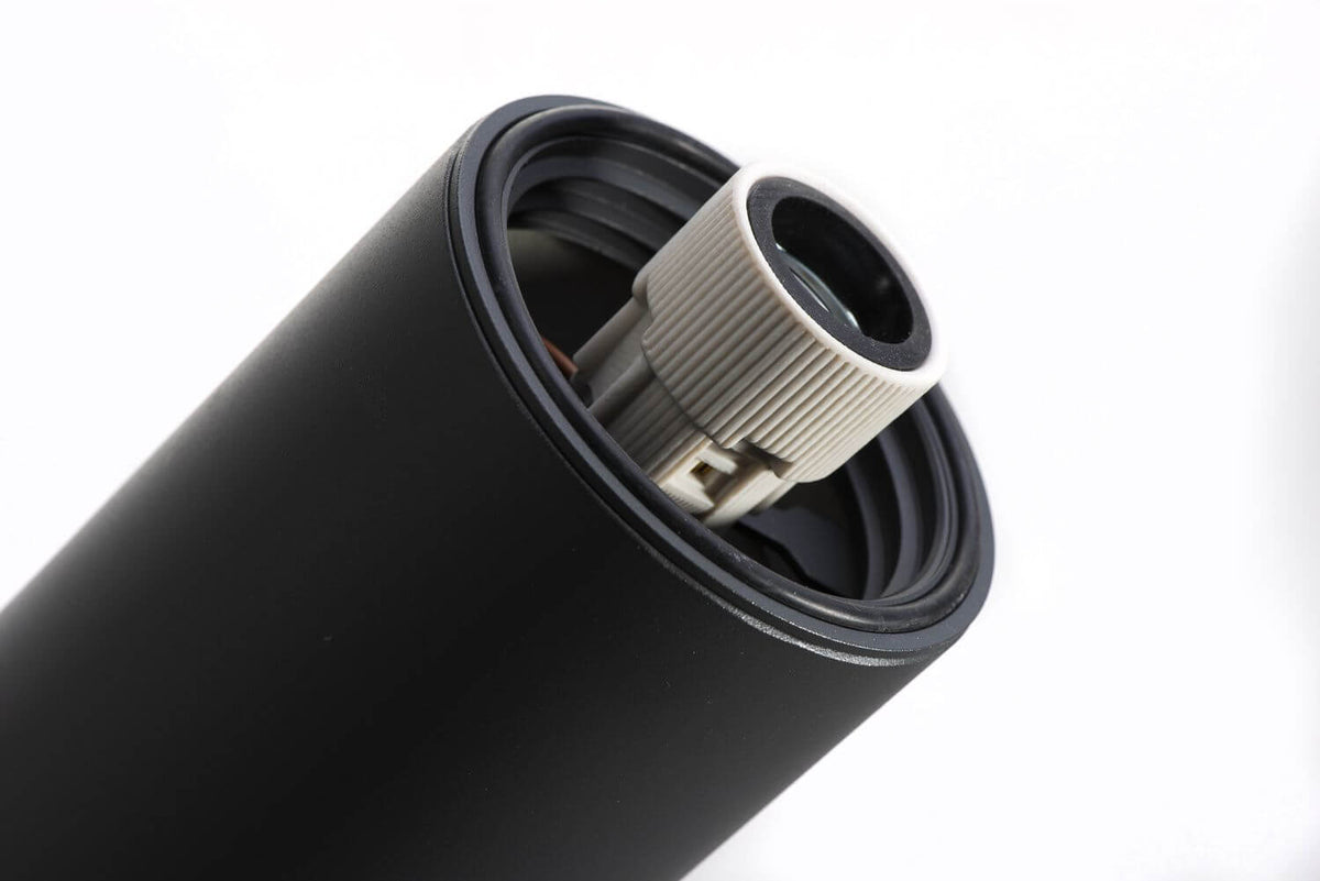 Détail du raccord de douille et du joint d'étanchéité au sommet du fût anthracite