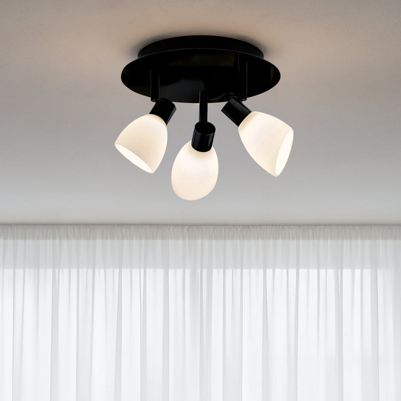 Plafonnier Cut 3 spots, noir et verre opale