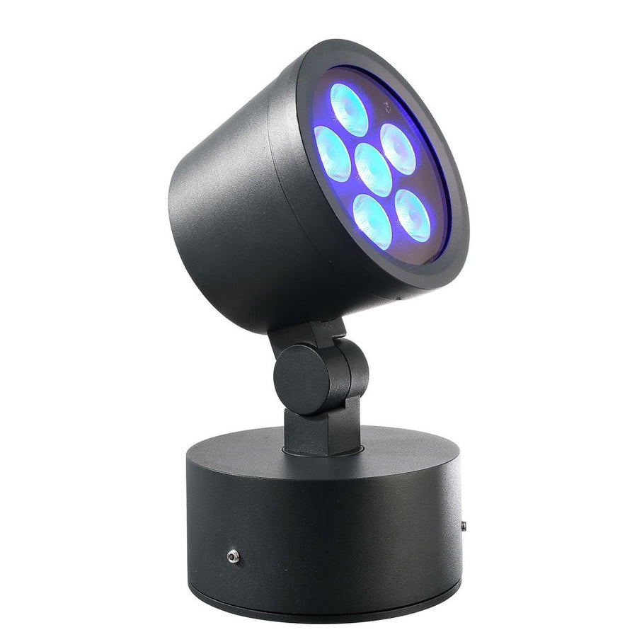 Spot extérieur noir orientable, face LED allumée en lumière bleutée