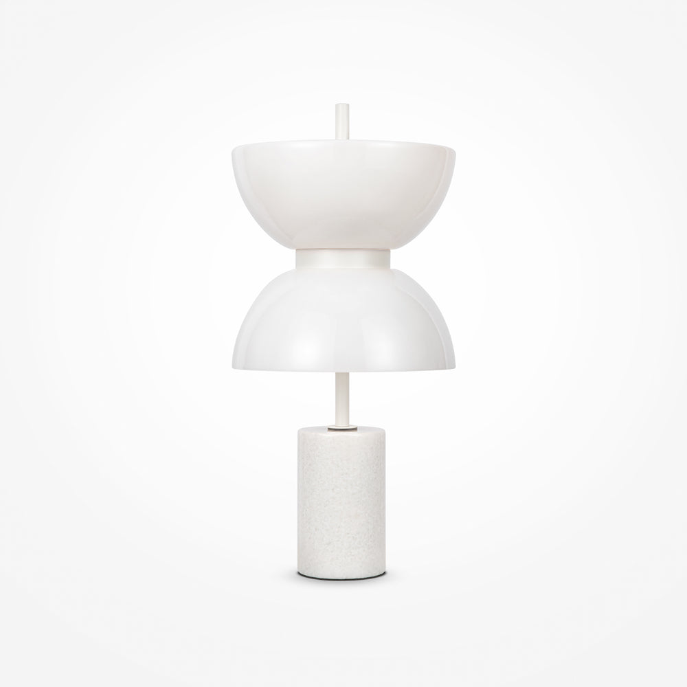 Lampe de chevet blanche de face, abat-jour double en dôme et socle cylindrique en marbre